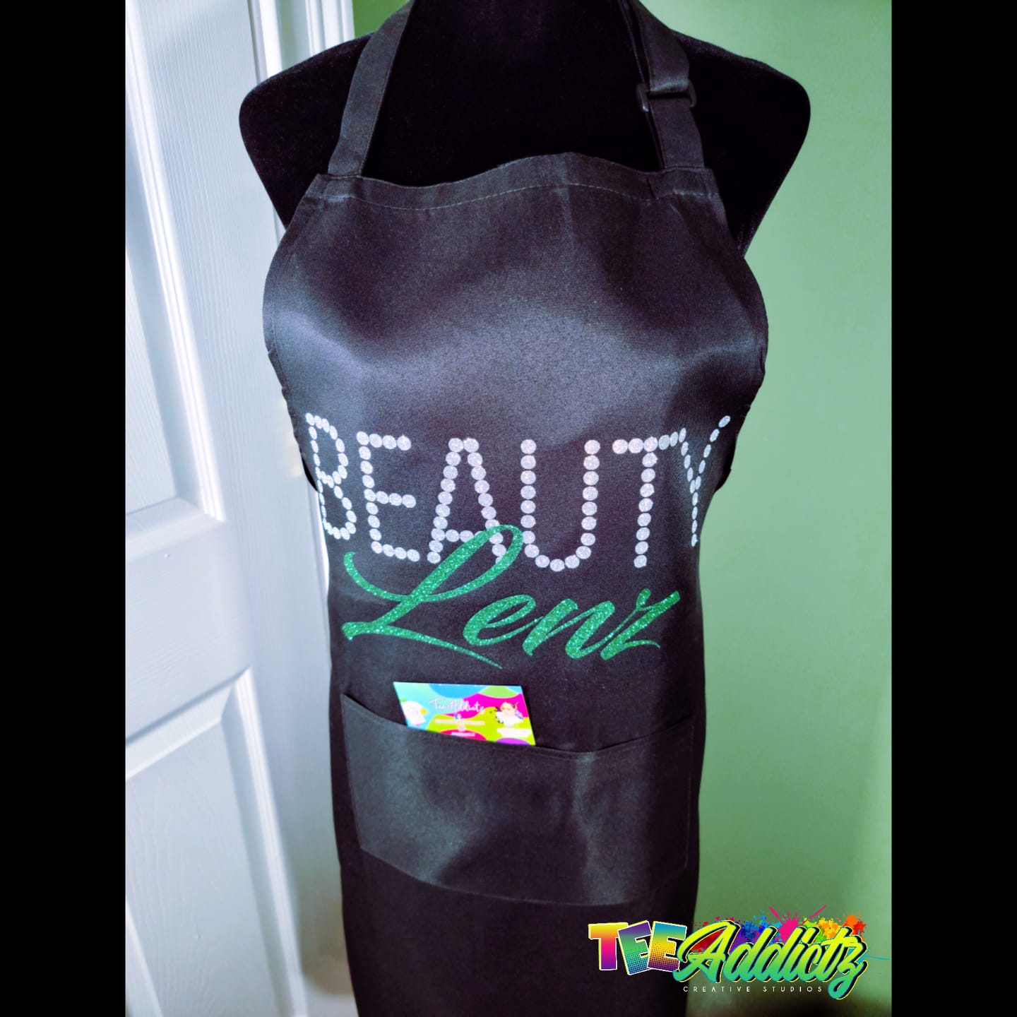 Hairstylist / Makeup Artist / Nail Tech / Barber Cape/Apron - TeeAddictz